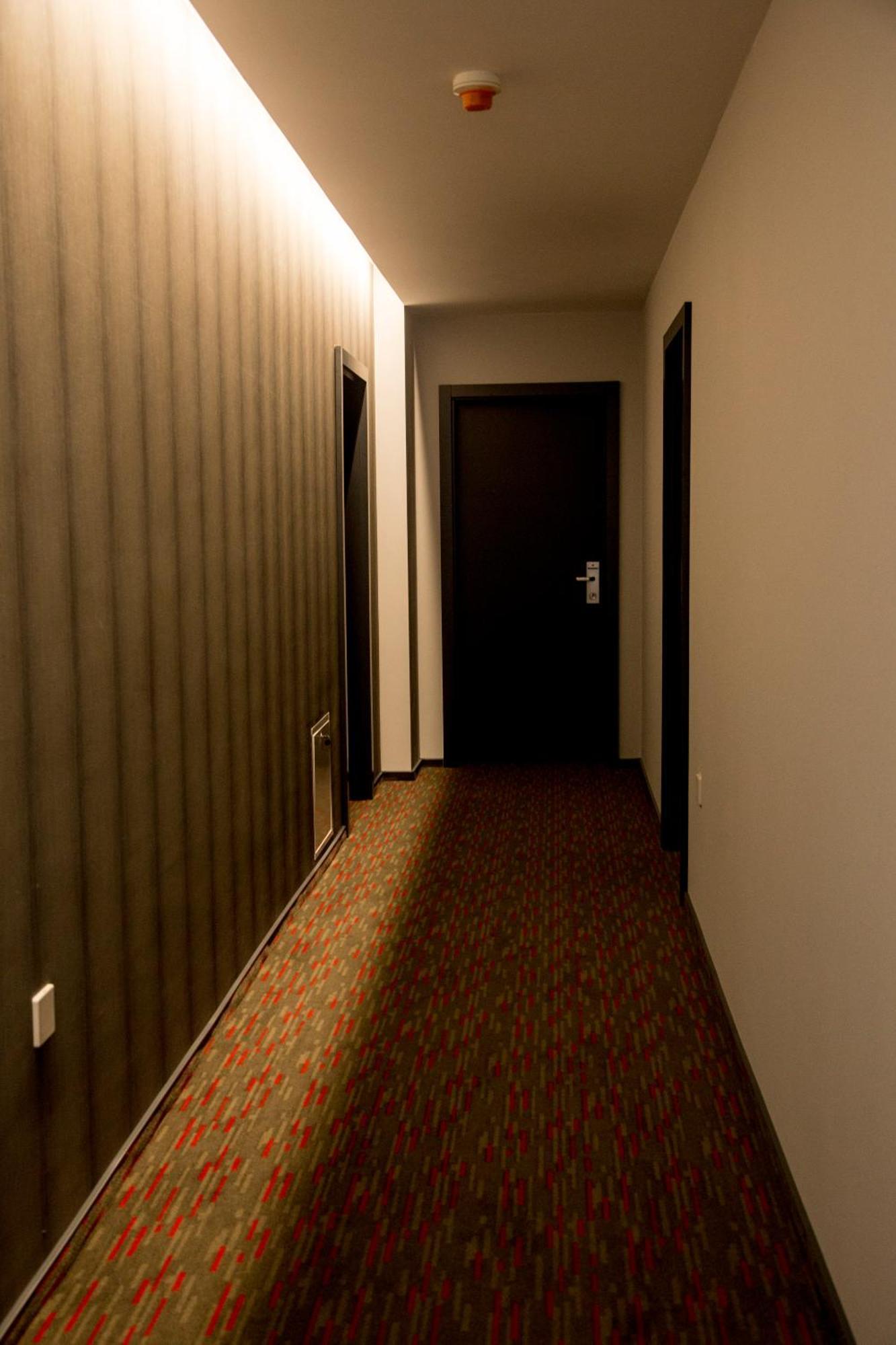 Hotel Tempo Targu Mures Exterior photo