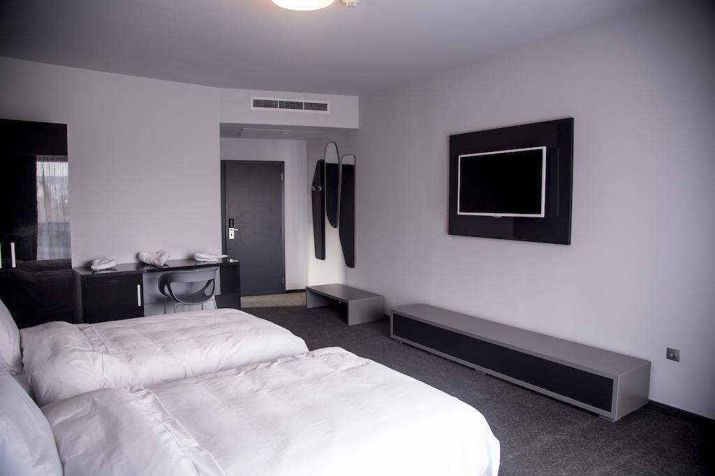 Hotel Tempo Targu Mures Room photo